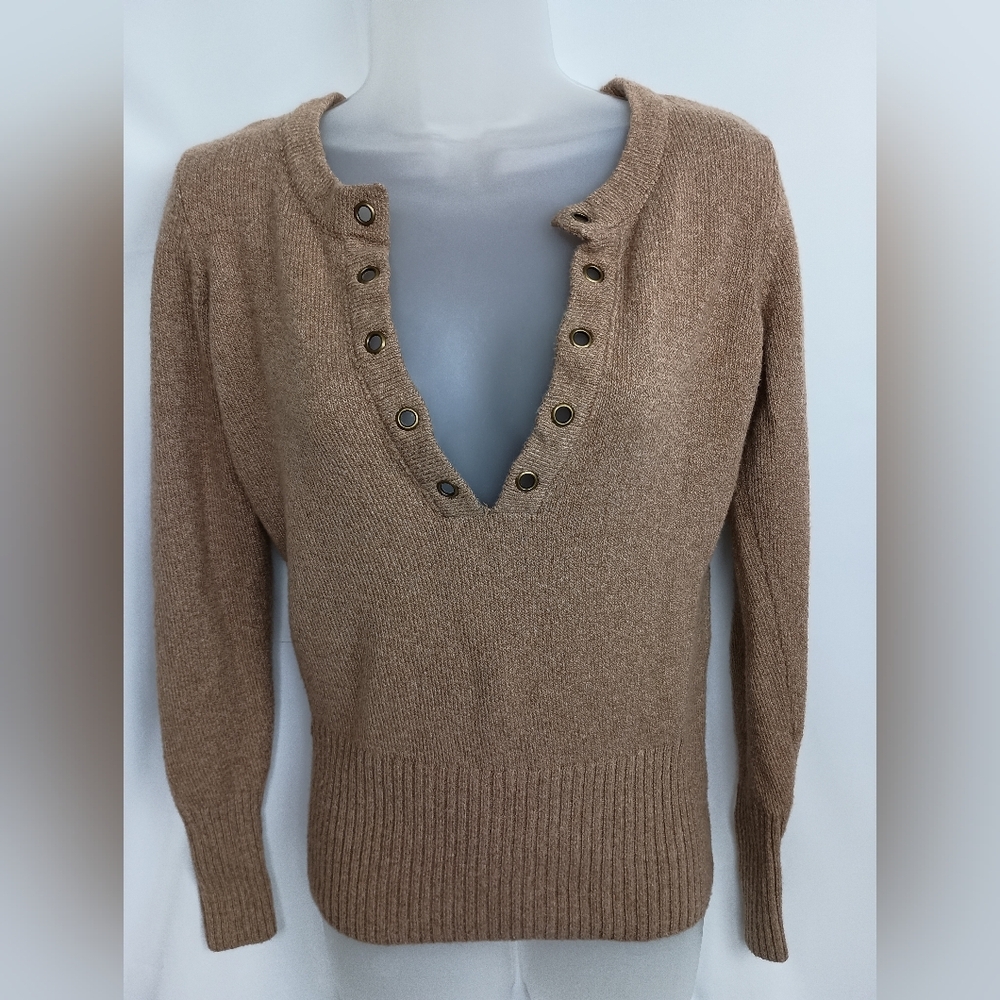 NWT Gimmicks‎ by BKE Tan Brown Soft Stretchy Casual V-Neck Sweater (#685)